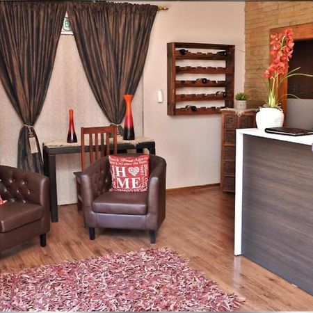 7A Jameson Guesthouse Кимберли Экстерьер фото