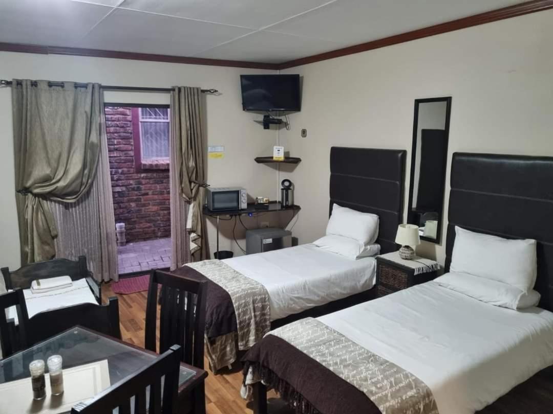 7A Jameson Guesthouse Кимберли Номер фото