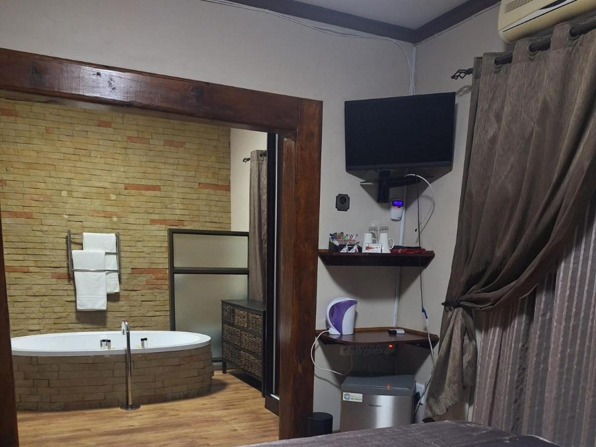 7A Jameson Guesthouse Кимберли Номер фото
